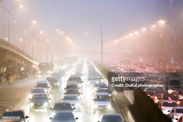 beijing air pollution - luftverschmutzung stock-fotos und bilder