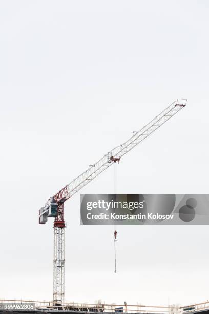 crane is used in the construction - used ストックフォトと画像