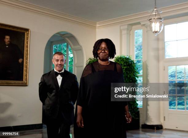 Actor Whoopi Goldberg and Thomas Leonardis arrive at the White House for a state dinner May 19, 2010 in Washington, DC. President Barack Obama and...