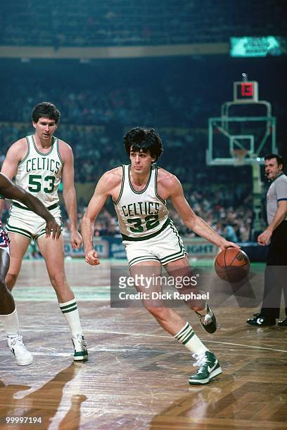 Kevin McHale of the Boston Celtics drives to the basket during a game played in 1983 at the Boston Garden in Boston, Massachusetts. NOTE TO USER:...
