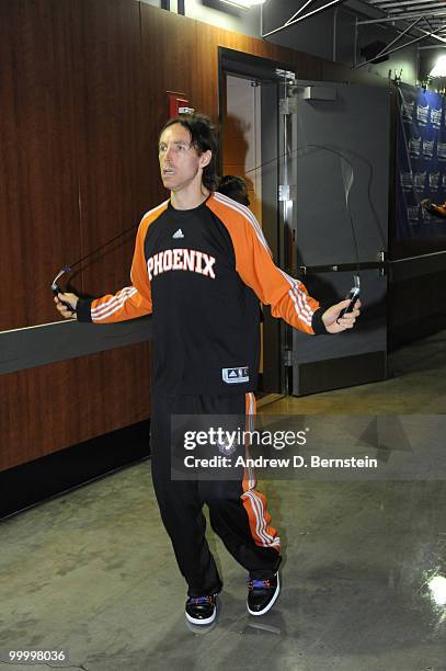 Steve Nash of the Phoenix Suns warms up before taking on the Los Angeles Lakers in Game Two of the Western Conference Finals during the 2010 NBA...