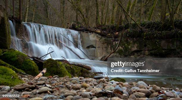 wasserfall - wasserfall imagens e fotografias de stock