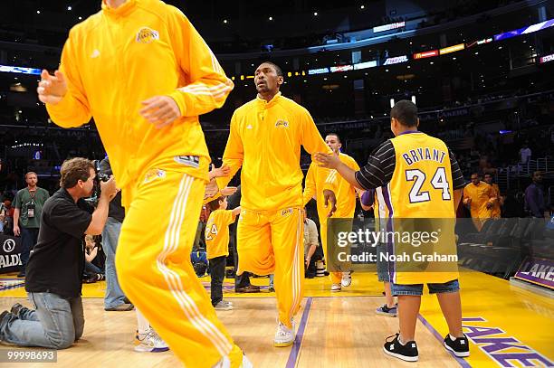Ron Artest of the Los Angeles Lakers runs onto the court before taking on the Phoenix Suns in Game Two of the Western Conference Finals during the...