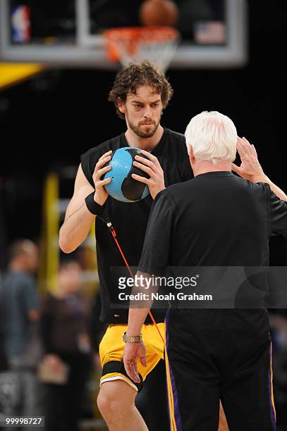 Pau Gasol of the Los Angeles Lakers warms up before taking on the Phoenix Suns in Game Two of the Western Conference Finals during the 2010 NBA...