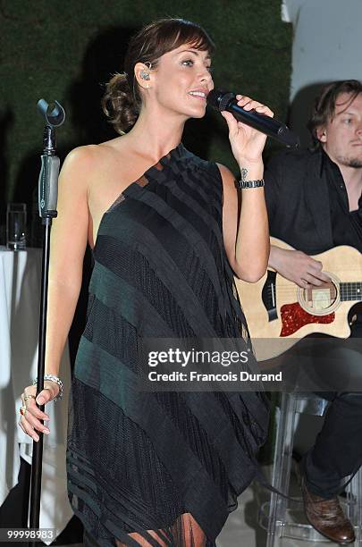 Singer Natalie Imbruglia performs at the Replay Party during the 63rd Annual Cannes Film Festival at the Star Style Lounge on May 19, 2010 in Cannes,...