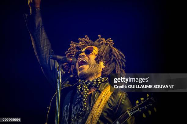 Us singer Lenny Kravitz performs on the stage during the American Tours Festival, on July 13 in Tours.