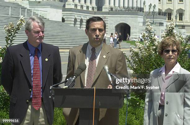 From left, Rep. Brian Baird, D-Wash., Rep. Darrell Issa, R-Calif., and Rep. Constance A. Morella, R-Md., held a press conference Tuesday afternoon...