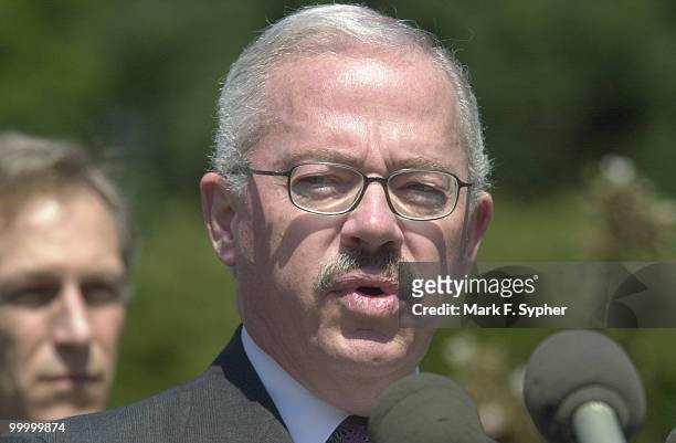 Congressman Bob Barr addressed the press and public, urging on the President declare war, as they have, on the terrorist attackers responsible for...