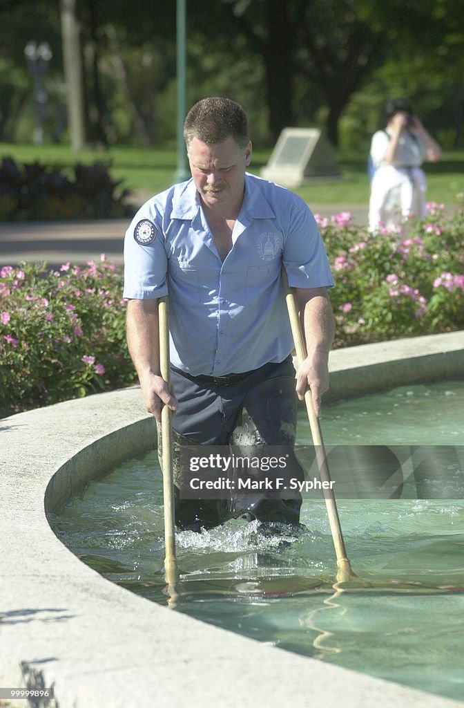 Cleaning Fountain