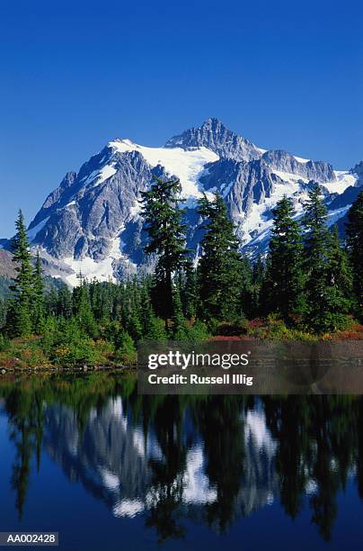 mt. shuksan - mt shuksan stock-fotos und bilder