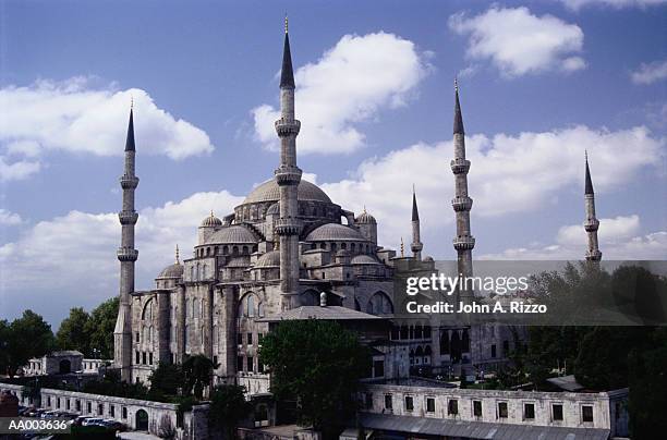 the blue mosque - sultanahmet viertel stock-fotos und bilder