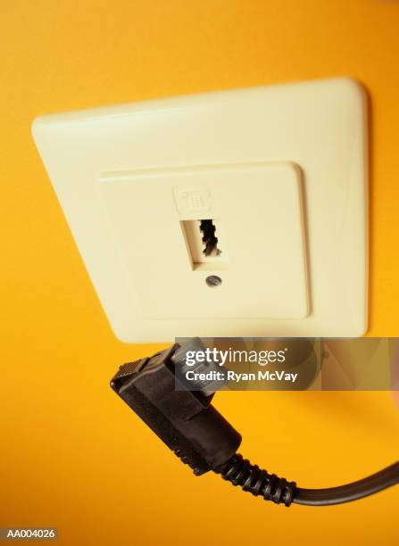 german telephone jack and plug - tomada de ligação à rede imagens e fotografias de stock