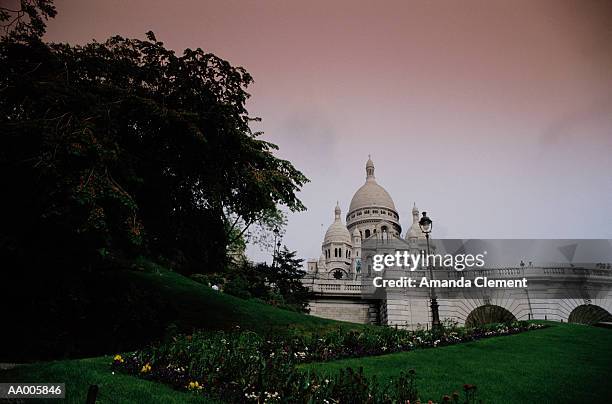 sacre coeur in paris, france - amanda church stock pictures, royalty-free photos & images