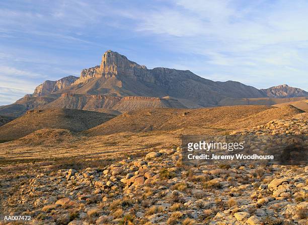 el capitan mountain in the guadalupe mountains - parque nacional de las montañas de guadalupe fotografías e imágenes de stock