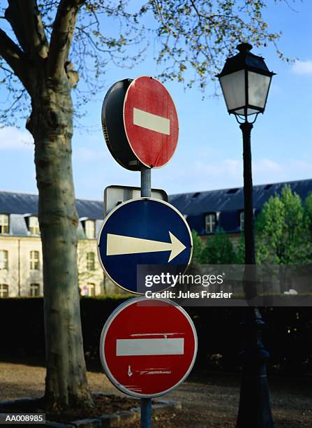 do not enter sign on a paris street - why not stock pictures, royalty-free photos & images
