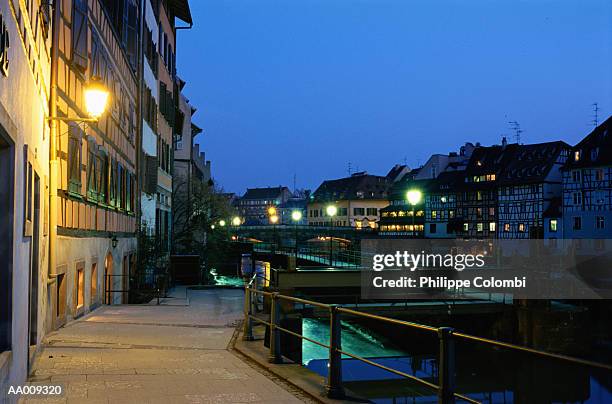 strasbourg at dusk - bas rhin stock-fotos und bilder