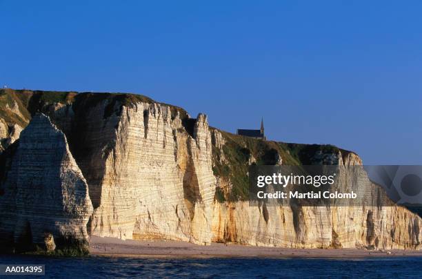 church atop a cliff in etretat - seine maritime photos et images de collection