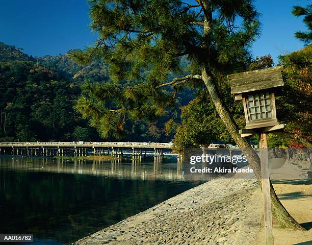 togetsu-kyo bridge in kyoto, japan - região de hokuriku - fotografias e filmes do acervo