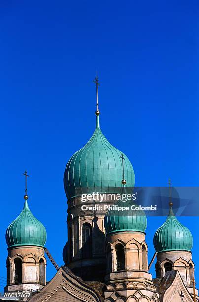 onion domes in st. petersburg, russia - onion dome stock pictures, royalty-free photos & images