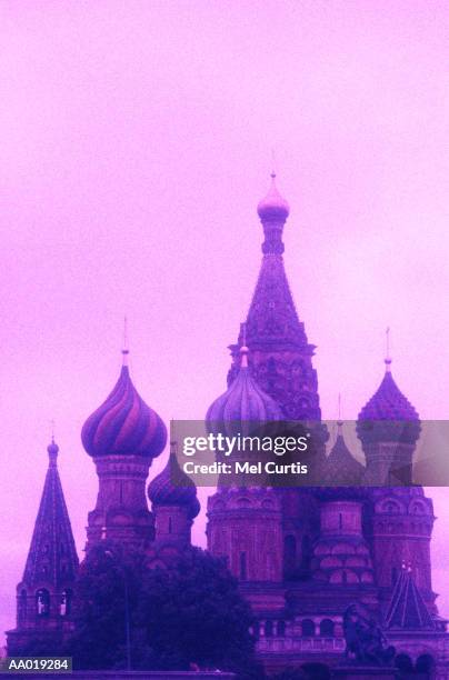 st. basil's cathedral - zwiebelturm stock-fotos und bilder