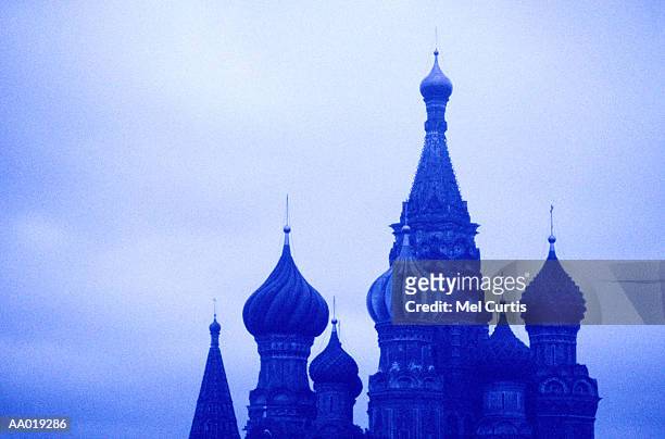 st. basil's cathedral - onion dome stock pictures, royalty-free photos & images