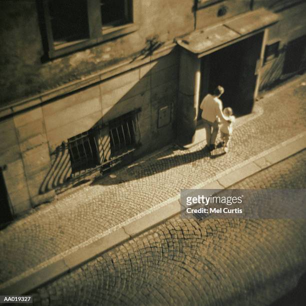 cobblestone street in prague - mala strana stock pictures, royalty-free photos & images
