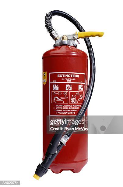 fire extinguisher - artículo de emergencia fotografías e imágenes de stock