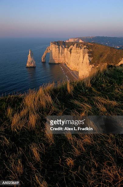 france, haute-normandie, cliffs of etretat - seine maritime photos et images de collection