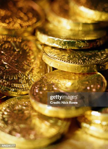 chocolate coins - chocolate coin stock pictures, royalty-free photos & images