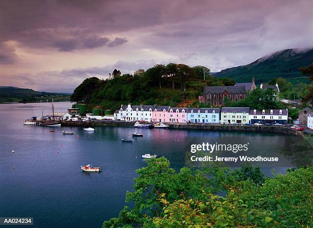 portree bay, scotland - portree stock pictures, royalty-free photos & images