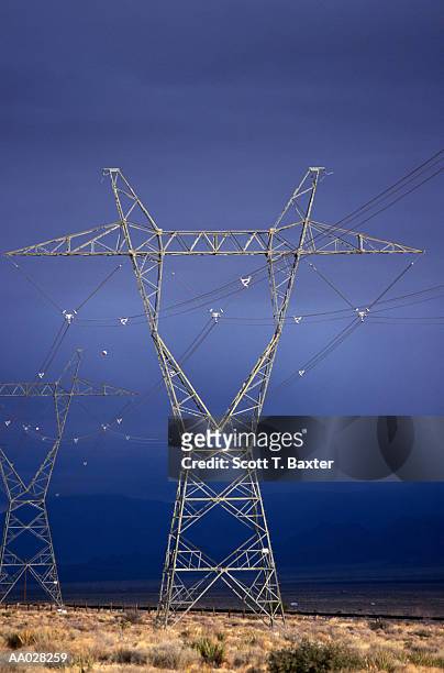 electricity pylon and power lines, arizona - kingman stock pictures, royalty-free photos & images
