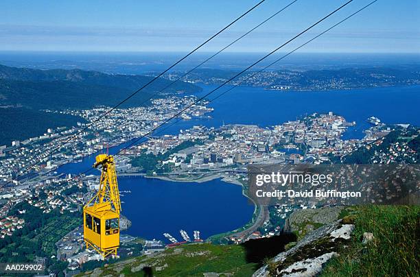 cable car over bergen, norway - condado de hordaland fotografías e imágenes de stock