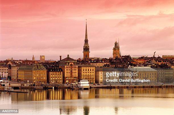 riddarfjarden, stockholm, sweden - stockholm county stockfoto's en -beelden