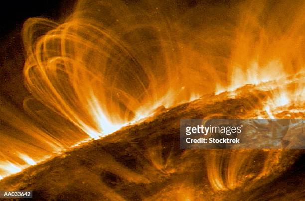 coronal loop, our sun - sun flare foto e immagini stock