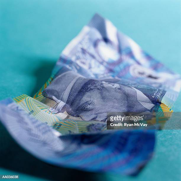 ten australian dollar note - billet de 10 dollars australiens photos et images de collection