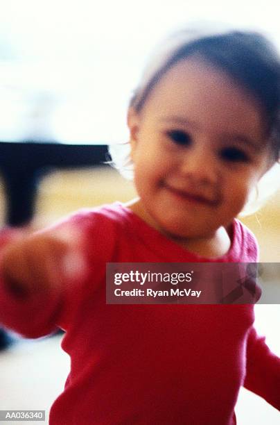 portrait of a toddler - one baby girl only fotografías e imágenes de stock