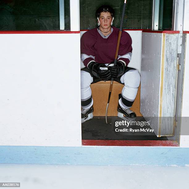 teenage hockey player - hockey rink stock pictures, royalty-free photos & images