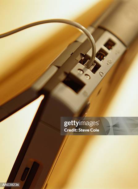 Modem Conneted Computer Computer Modem Cable Photos and Premium High Res Pictures - Getty Images