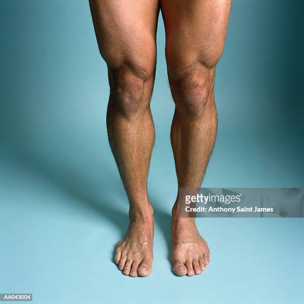 naked man standing, low section - jambes hommes photos et images de collection