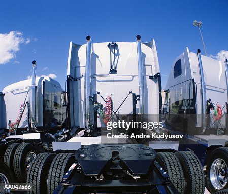 Row Of Semi Trucks Rear View High-Res Stock Photo - Getty Images