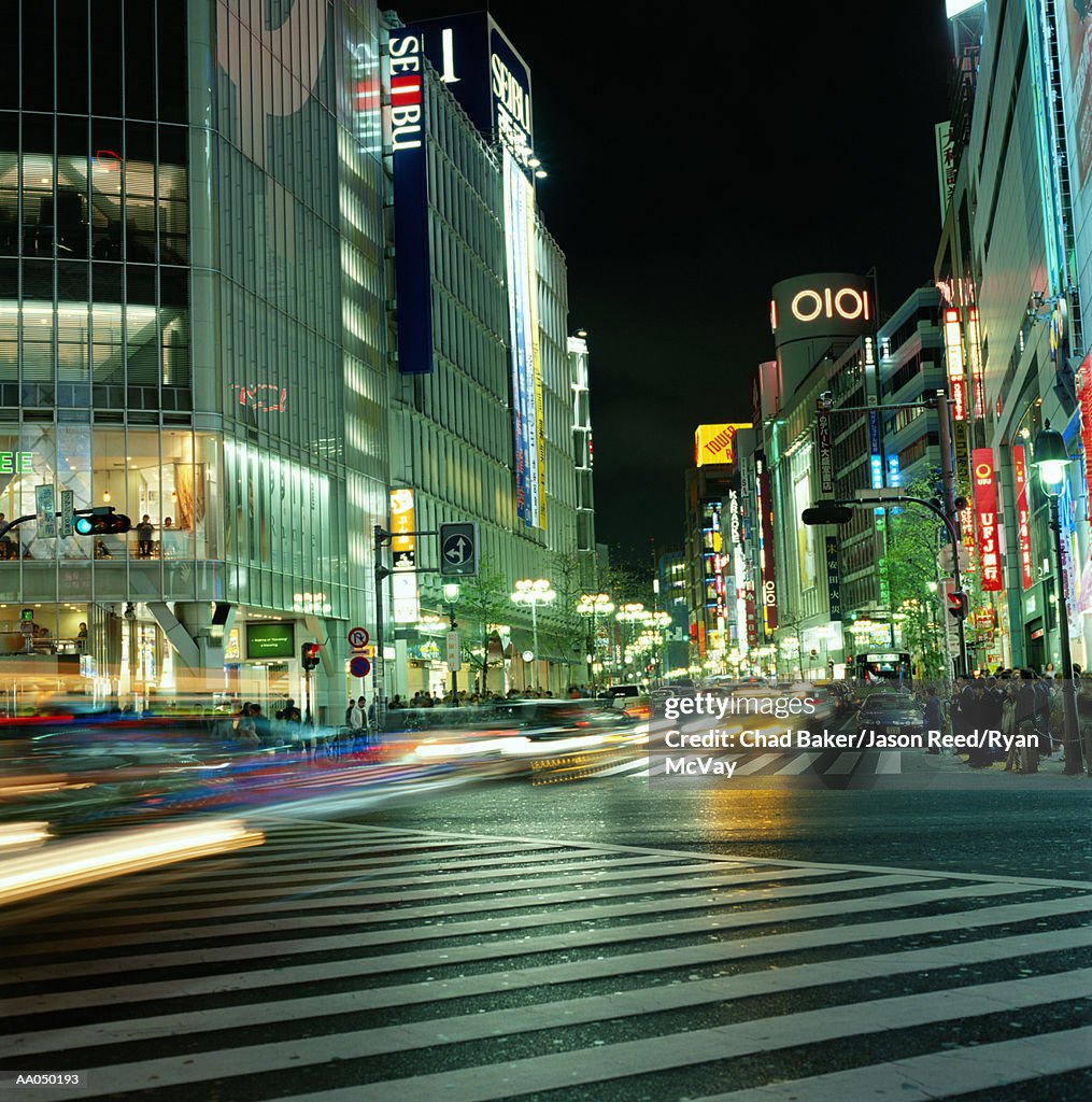Japan, Tokyo, Shibuya District, night (long exposure)