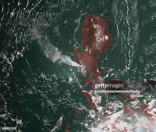 mount pinatubo eruption - pinatubo stock pictures, royalty-free photos & images