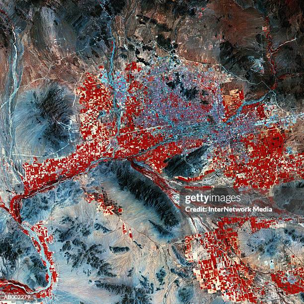 satellite view of phoenix - satellite view stock-fotos und bilder