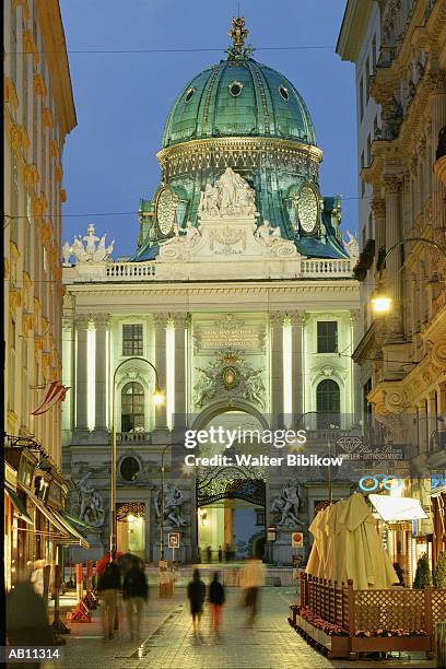 austria, wien state, vienna, kohlmarkt and hofburg dome, night - wiener innenstadt stock-fotos und bilder