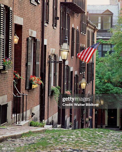 usa, massachusetts, boston, acorn street, building exteriors - acorn street boston stock-fotos und bilder