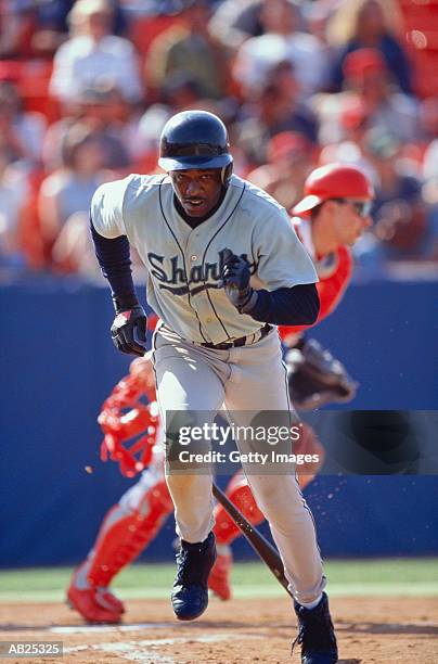 baseball player running to first base - focus on sport getty images stock pictures, royalty-free photos & images