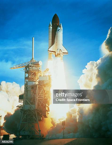 sts-54 launch on 13/jan/1993. - 20th century style stock-fotos und bilder