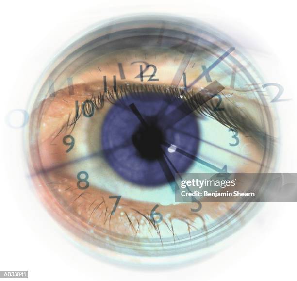 clock face superimposed with eye (digital composite) - benjamin stock-fotos und bilder