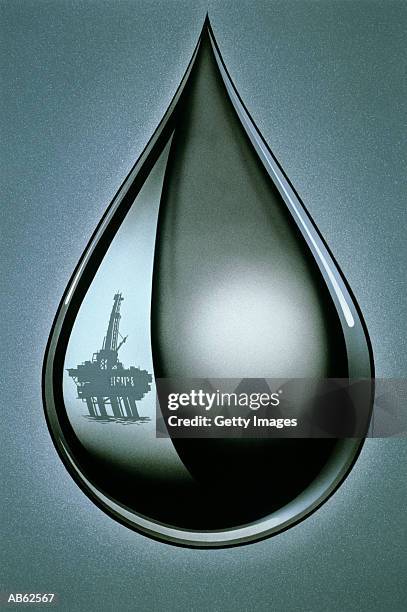 Oil Rings Reflection 2,798 Oil B Stock Photos, High-Res Pictures, and Images - Getty Images