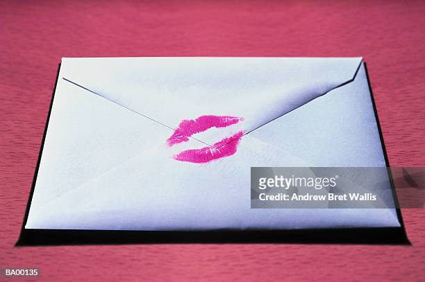 envelope sealed with kiss mark - ラブレター ストックフォトと画像